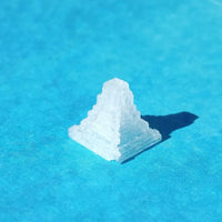 バリ島の完全天日塩「TEJAKULA」のピラミッドソルト/ピラミッドソルト